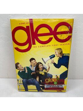Glee The Complete First Season 2010 DVD 6-Disc Set Comedy Jane Lynch Lea Michele